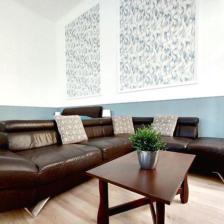 Eoetvoes Apartman Budapest Exterior photo