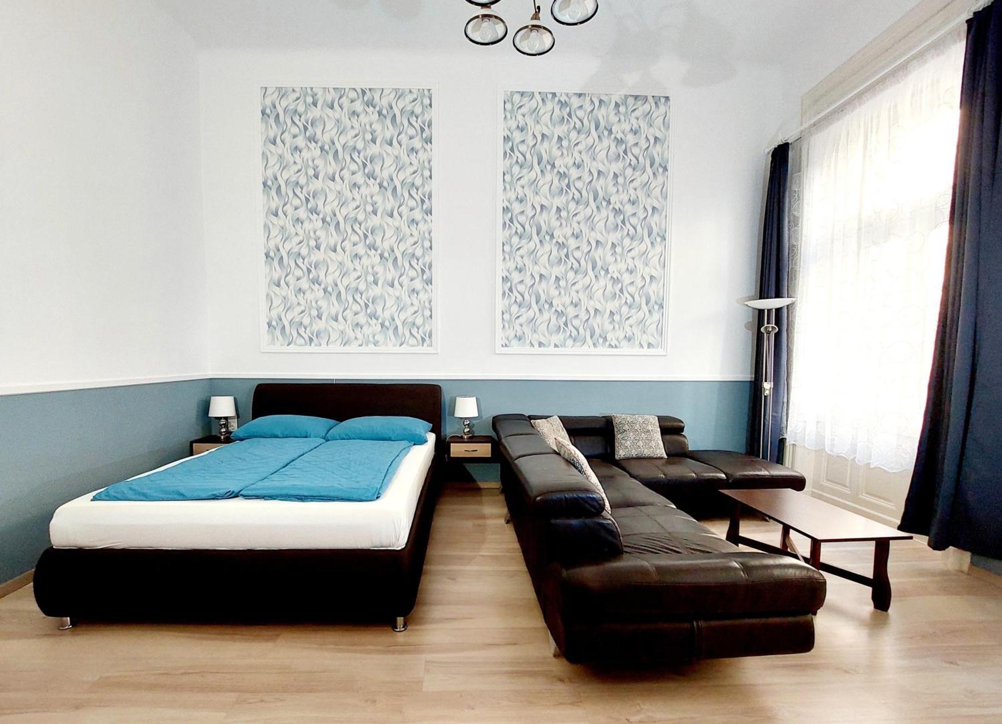 Eoetvoes Apartman Budapest Exterior photo